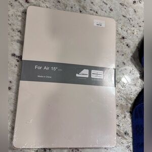 “NEW” MAC BOOK CASE FOR AIR 15”